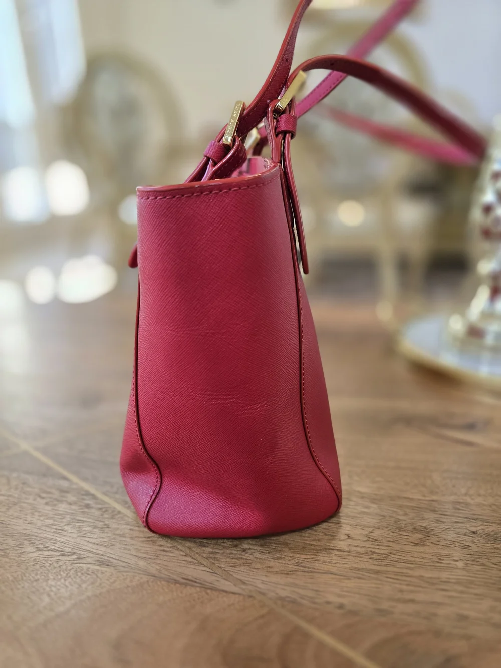Tory Burch sleek tory